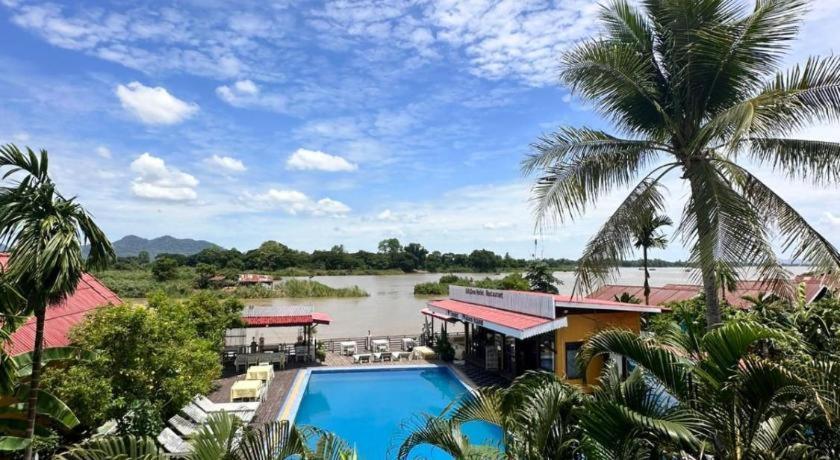 Golden Hotel Dondet Muang Khong Exterior photo